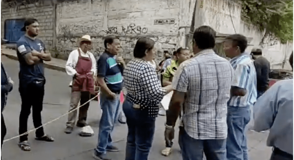 Cierran viejo libramiento a Tixtla por falta de agua - Radio y ...